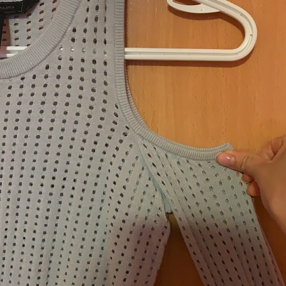 BCBG TOP - Picture 3 of 4